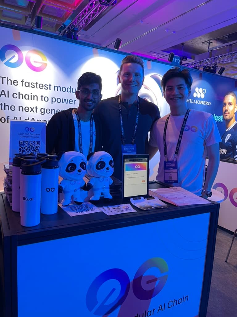 0G Booth Team - Token2049 Singapore