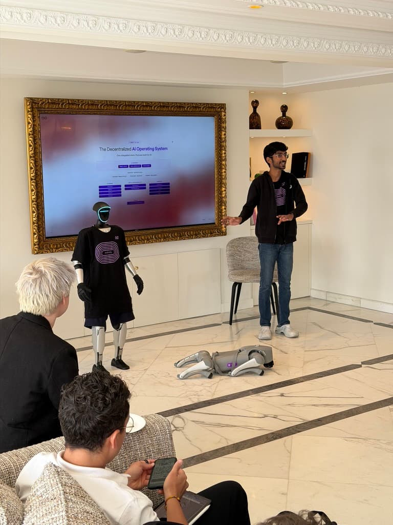 Gathin T speaking at ETHCC Cannes - 0G AI Demo with Humanoid Robot