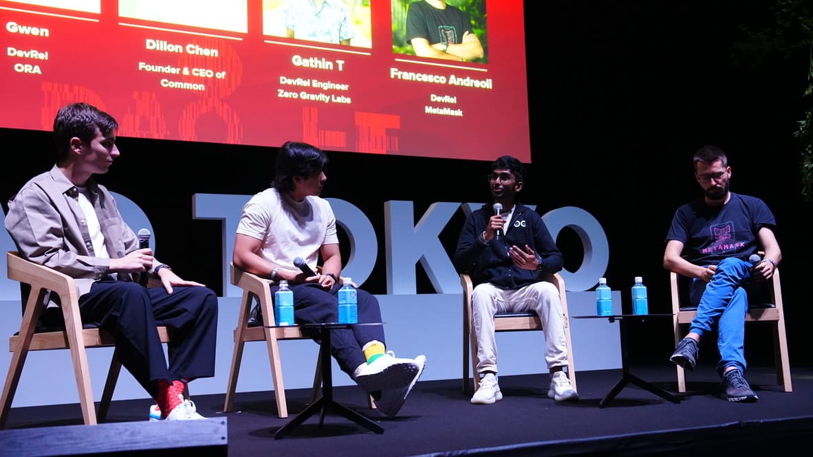 Gathin T speaking at DAO Tokyo / ETHTokyo - How Onchain AI Agents Will Shape the World Economy