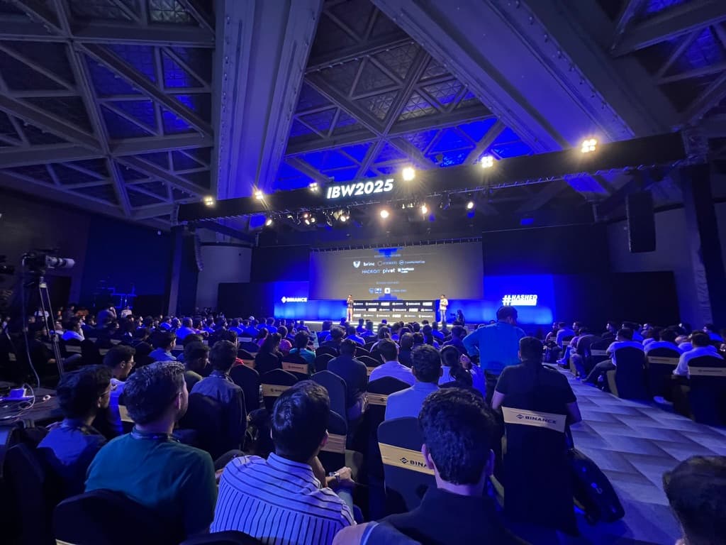 Gathin T speaking at India Blockchain Week - 0G - The Intelligent L1 for Onchain AI